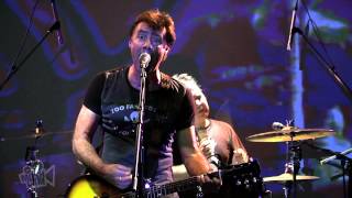 Glen Matlock - Stepping Stone (Monkees) (Live in Los Angeles) | Moshcam