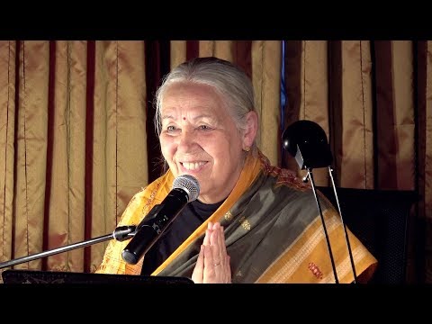 The Beautiful Rasa Dance Part 2 of 2 – HG Jagattarini Mataji