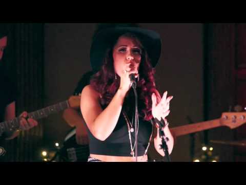 Holly Petrie - Magic - Live at Kettner's