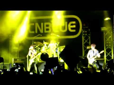 22/09/12 CNBLUE Live In London - intro + 직감
