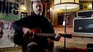 Rolling Stone Session: Billy Bragg - &quot;No One Knows Nothing Anymore&quot;