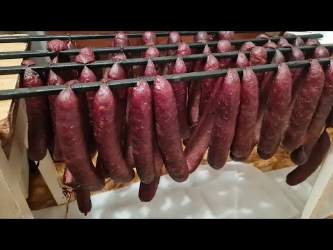 Swojska Domowa Wędzona Kiełbasa (przepis)