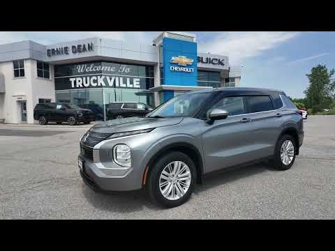 2022 Mitsubishi Outlander ES S-AWC for sale at Ernie Dean Chevrolet Buick GMC Ltd. in Alliston, ON
