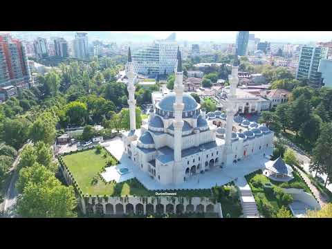 Xhamia e Namazgjasë – Tiranë