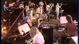 Carla Bley : Real life hits