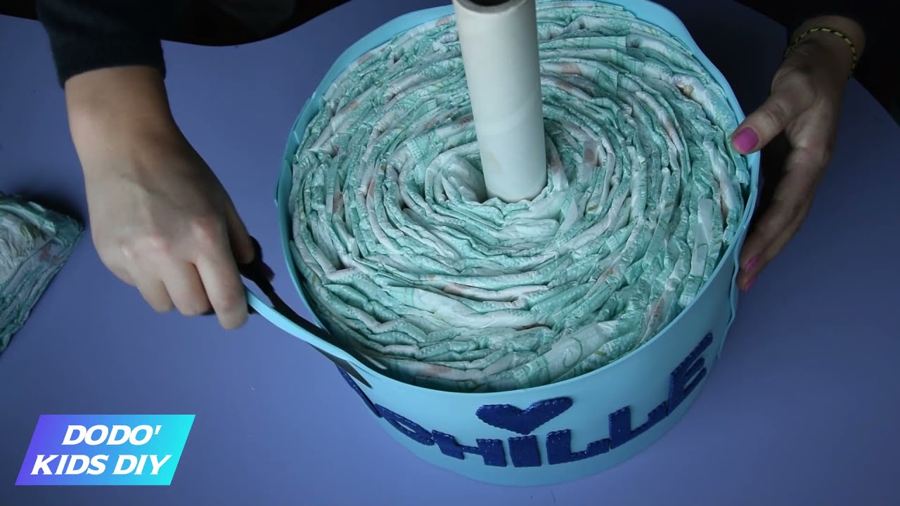 COME FARE UNA TORTA DI PANNOLINI PERSONALIZZATA CON FOMMY. DIY CRAFT DIAPPER CAKE DIY WITH MOOSGUMMY