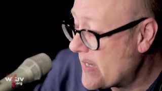 Mike Doughty - &quot;Light Will Keep Your Heart Beating in the Future&quot; (Live at WFUV)