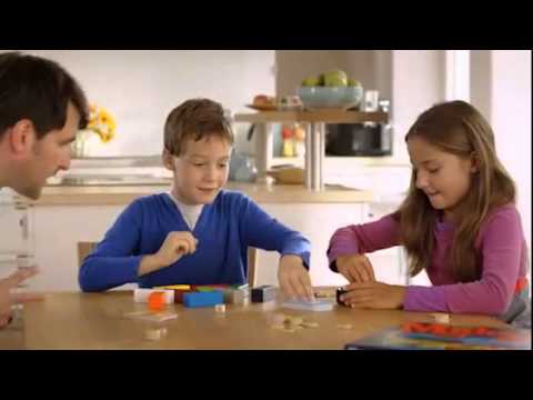 Ravensburger Make 'N' Break Fast Action Building Game