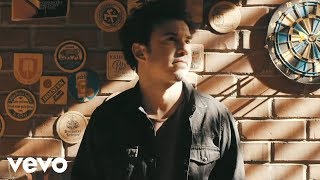 Buray - Aşk Mı Lazım (Official Music Video)
