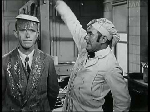 Zwei Herren Dick & Doof - Mit dem Essen im Gesicht (Langfassung Restauriert) Laurel & Hardy