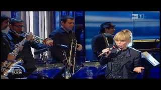 Rita Pavone  in  Pioggia. Live 2013 con Enrico Cremonesi. Presentazione di Enrico Ruggeri