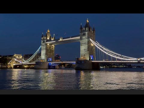 Night walk along river Thames//beautiful night with lights// naila food nature and village video