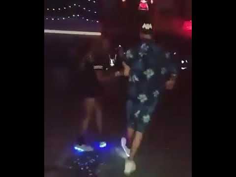 NAMORADOS DANÇANDO NA RAVE.😍