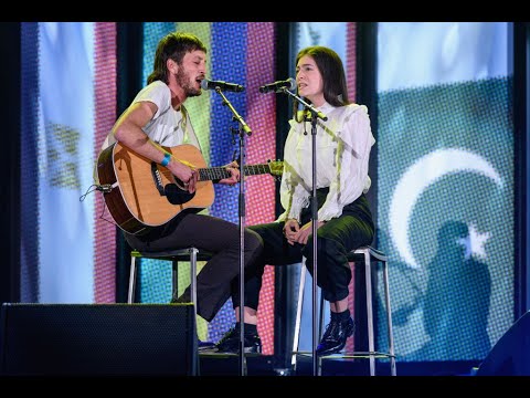 Watch Lorde Cover Bruce Springsteen With Marlon Williams