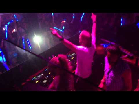 David Guetta spinning at Pacha