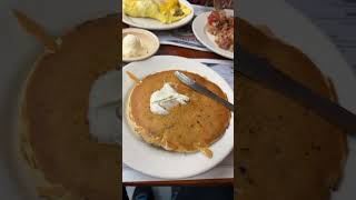 Blueberry Pancakes at Jordan’s in Bar Harbor, Maine | Adventures w/ Robdoesitall