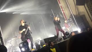 LIVE: 5 Seconds of Summer - Why Won&#39;t You Love Me?