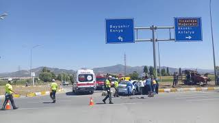 SeydişehirdeTraktör ile  Otomobil çarpıştı  4 yaralı