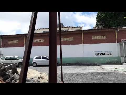 GALPÃO NO ARRUDA COM 186M2.