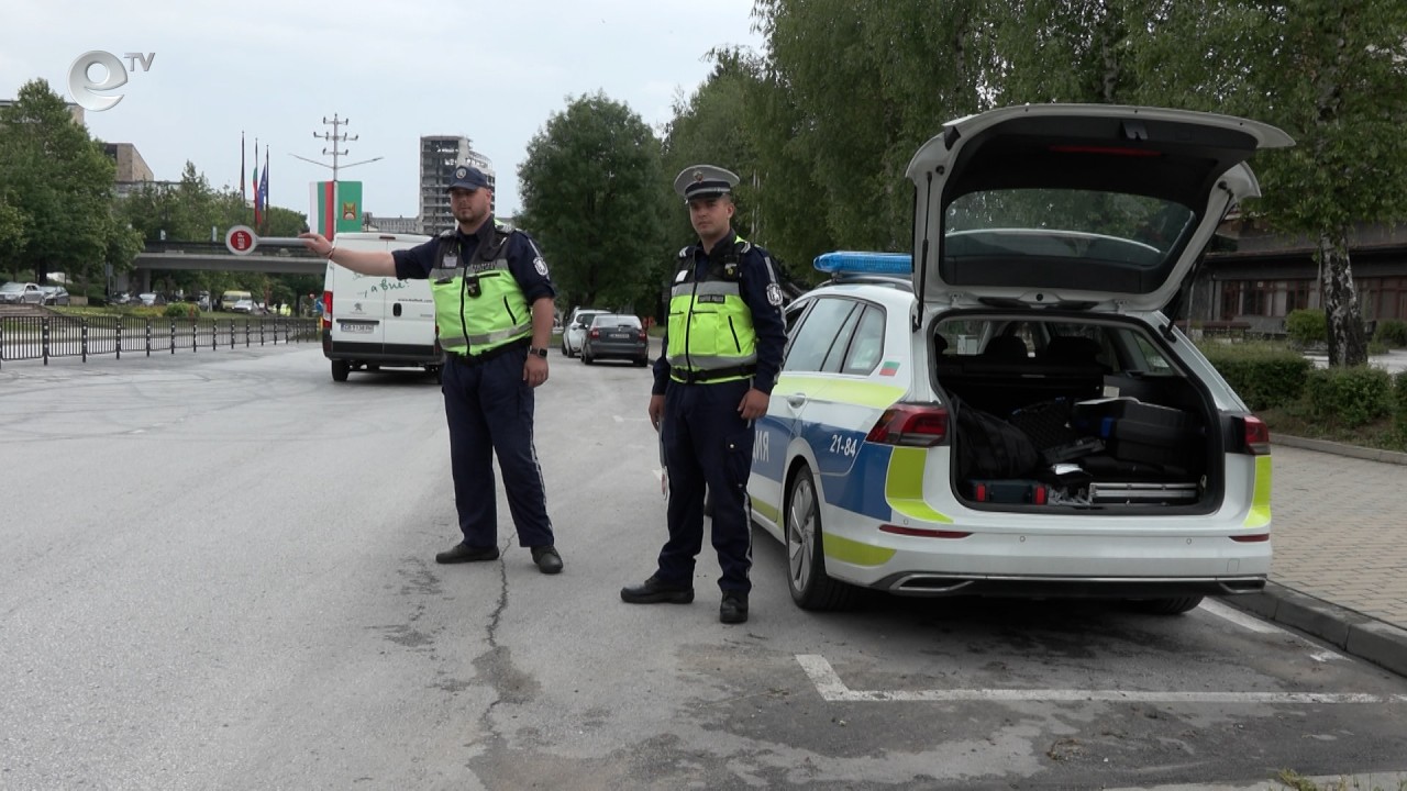 Цивилни автомобили и дрон дебнат за нарушители по пътищата в Смолянско