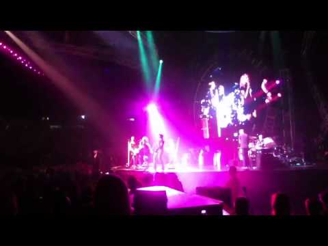 Keith Urban ft the band perry- teenage dream cover