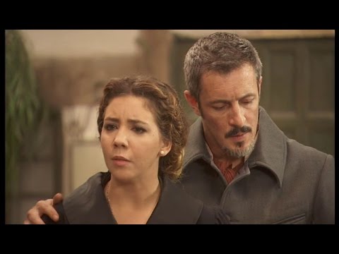 Puente Viejo C993 - Emilia arremete contra Francisca en mitad  de la plaza