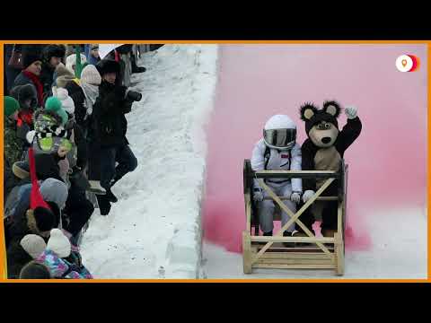 Slideshow: Festival of unusual sledges