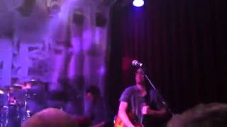 Gomez &quot;Girl-Shaped Love Drug&quot;