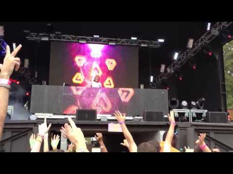 Arty - Grand Final w/ Arty & BT ft. Nadia Ali - Must Be The Love (acapella)