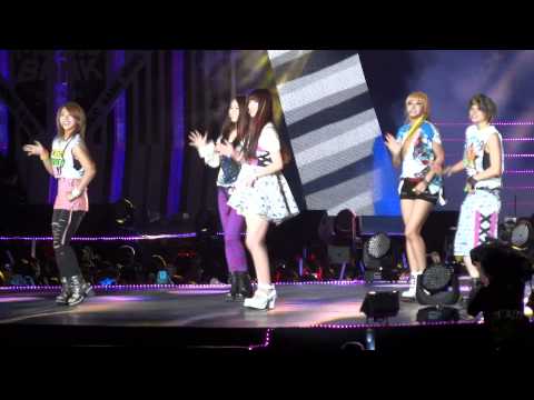 [Fancam]120623 f(x) - Hot Summer+Danger @Music Bank in Hong Kong by BennyDX
