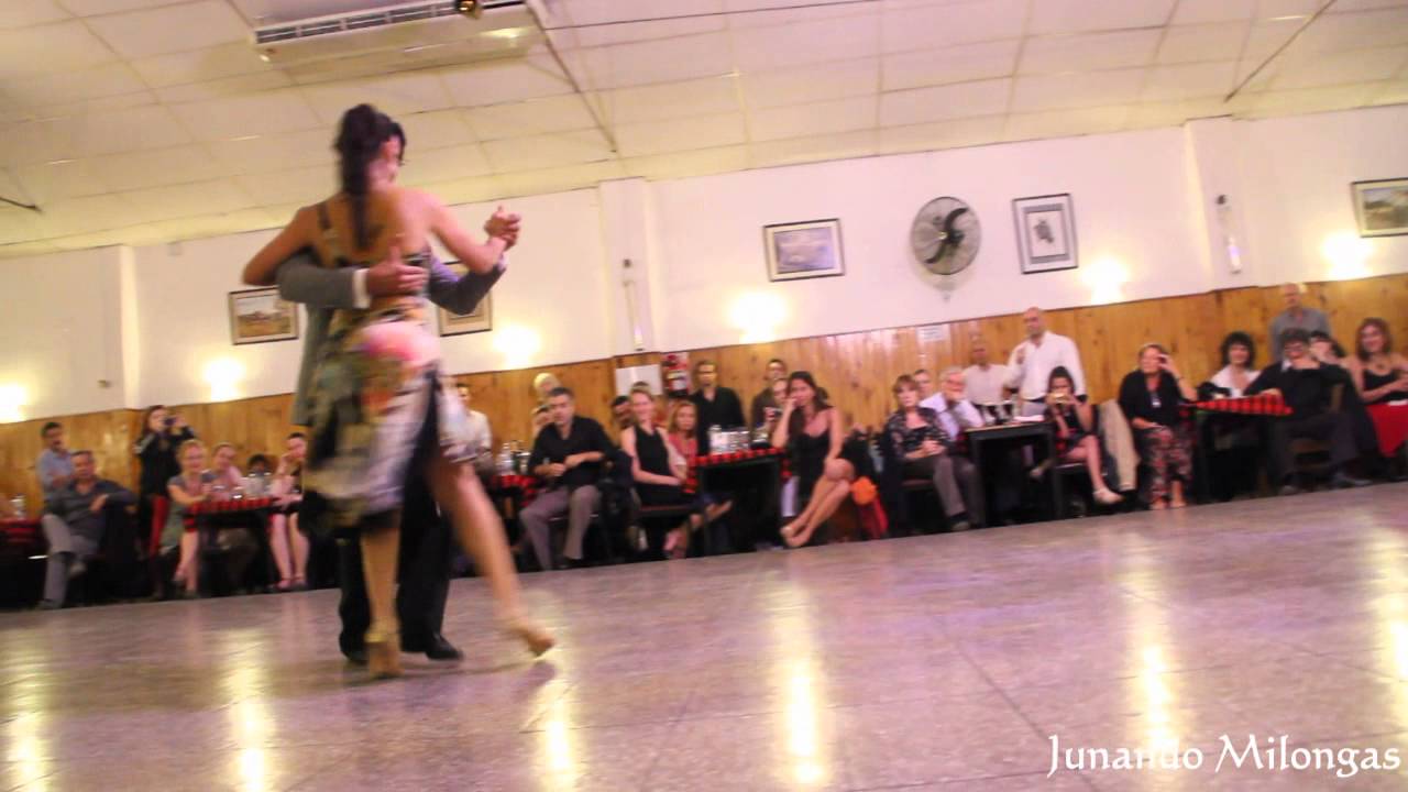 CHRISTIAN MARQUEZ Y VIRGINIA GOMEZ "LOS TOTIS"+ SEXTETO MILONGUERO -MILONGA-