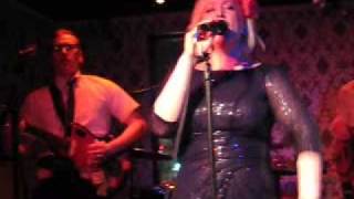 Alice Russell Live Performance, Two Steps,&quot; 3.5.09