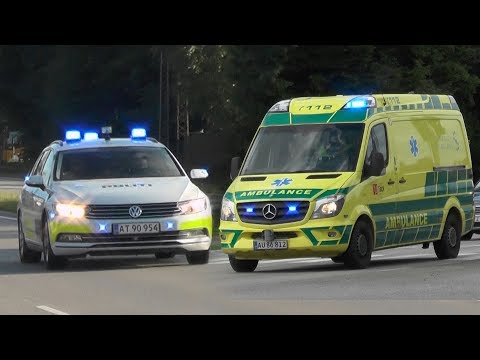 Ambulances og Politi i udrykning i Køge // Ambulances and Police cars responding with code 3 in Køge