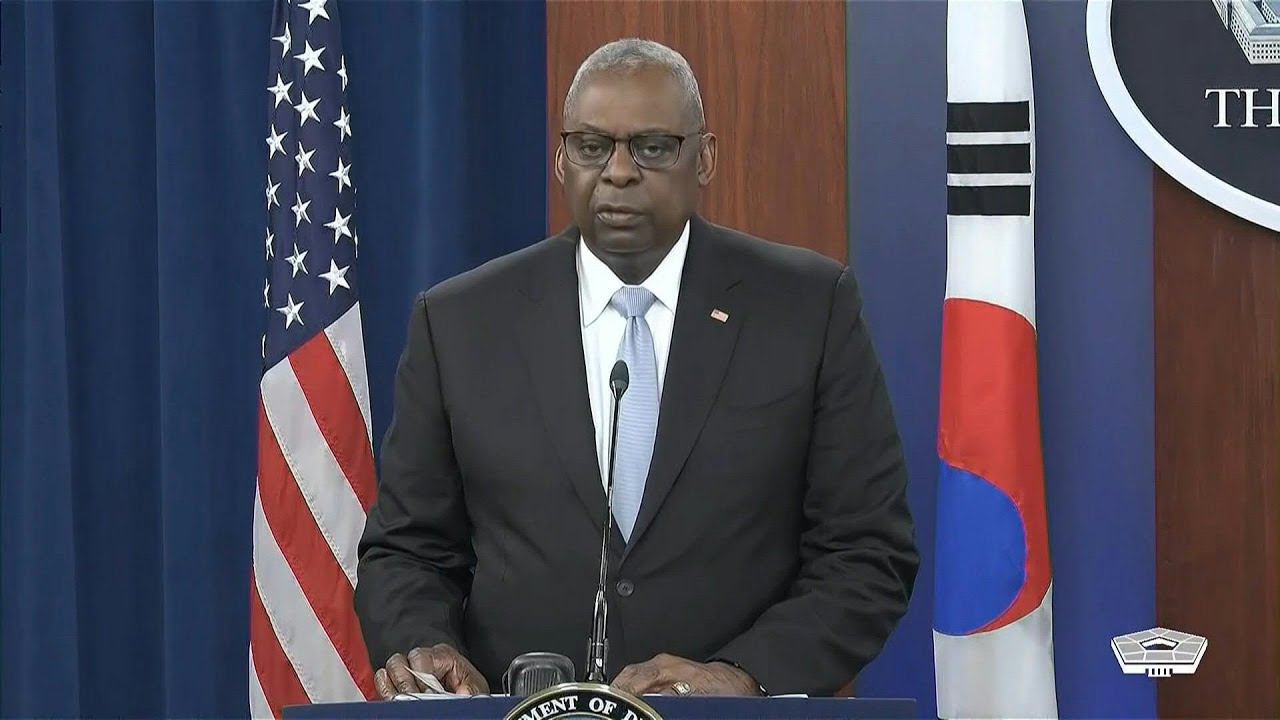 Austin 'increasingly concerned' over Kremlin's plans to use N.Korean troops near Ukraine | AFP