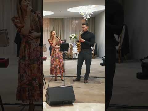 Drept la cer conduce - Colaj muzica populara crestina - Naomi Magda live la nunta in Zalau