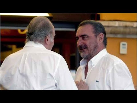 Carlos Herrera come con Juan Carlos I en Abu Dhabi: "Está deseando venir a España"