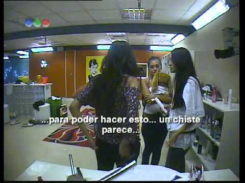 Loreley escucha que hablan mal de ella - GH2011