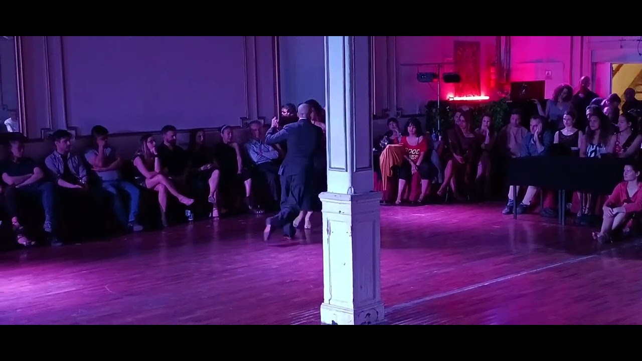 Valentina Massari y Leonardo Pankow in La Discepolo Milonga , Dancing Pugliese