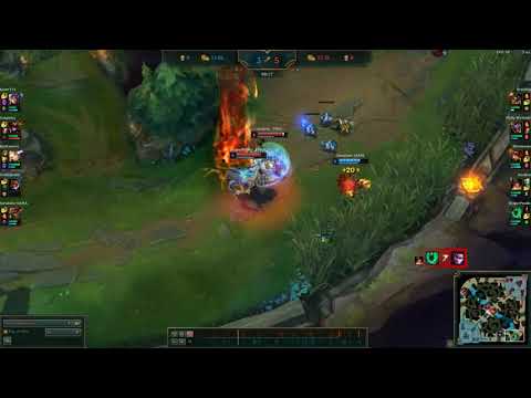 Thresh Hook Quantum Tunnels Through Minions To Catch Juicy Vayne