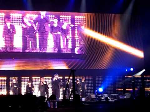 110611 Super Junior - Sorry Sorry  in SMTown live in Paris