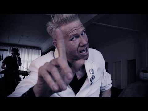 BLIND PASSENGER Favourite Game official video