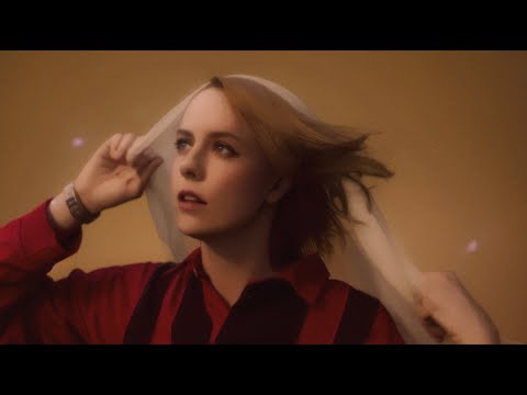 Avalon Emerson - Astrology Poisoning (Official Video)