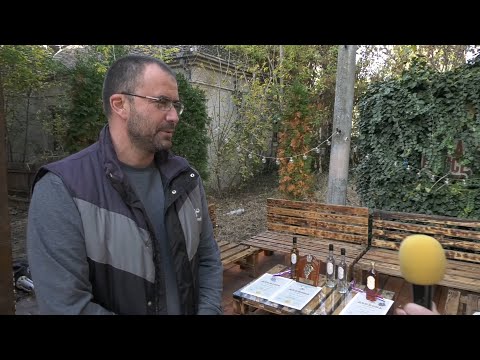 Vladan Simić proizvođač rakije iz S. Palanke dobitnik tri nagrade na Oplenačkoj berbi u Topoli