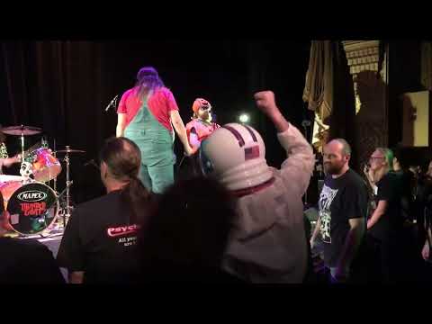 Texas Toast Chainsaw Massacre - Godzilla V Barkley: Dunks of Justice (Menomonie, WI 10/26/2024)