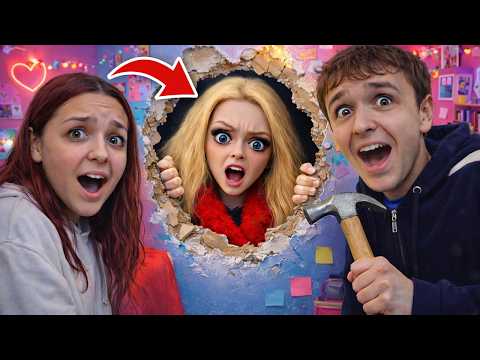 CETTE VOLEUSE ETAIT CACHÉE DANS LE MUR DE MA CHAMBRE ! - PINK LILY