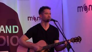 Emmanuel MOIRE Toujours debout (acoustique) - Souvenir 75nani - Concert privée 29022016 MonaFM