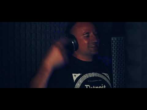 Safa WeRap feat. DJ Shadowface - Pasja (prod. Nest Beatz)