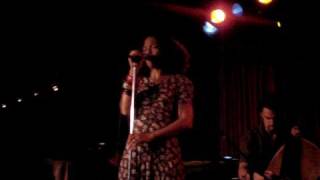 Amel Larrieux - Giving Something Up (Live 9/25/08)