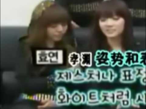 SunYeon Moment # 82 - Playing with taeyeon's hair !!