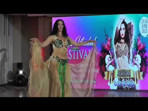 Alex DeLora dancing at 2023 Rakkas Istanbul International Oriental Dance Festival